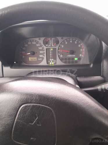 Mitsubishi Pajero io 2004, 197,570 km - 2.0 л - Bakı