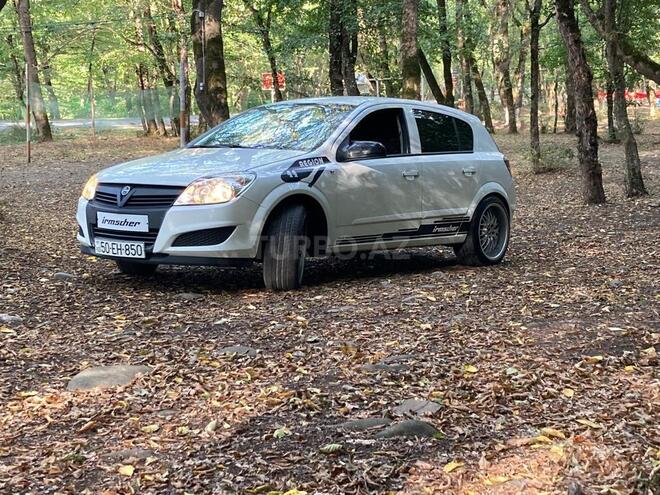 Opel Astra 2007, 250,000 km - 1.3 л - Quba