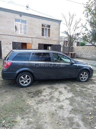 Opel Astra 2006, 280,500 km - 1.3 l - Balakən