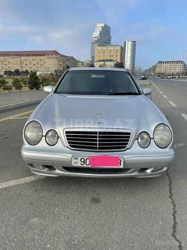 Mercedes E 270 2001, 370,000 km - 2.7 l - Bakı