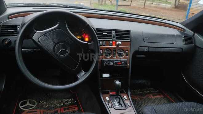 Mercedes C 220 1995, 450,000 km - 2.2 л - Sumqayıt