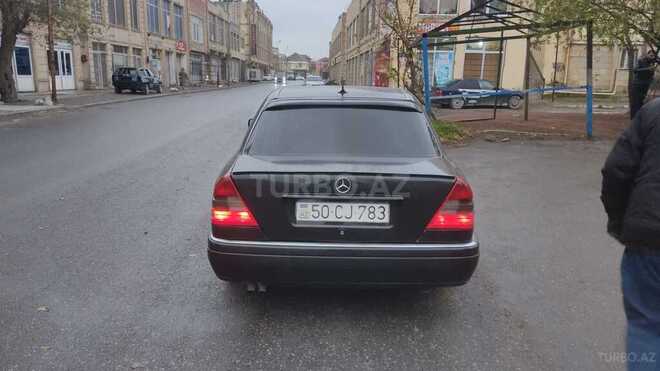 Mercedes C 220 1995, 450,000 km - 2.2 л - Sumqayıt