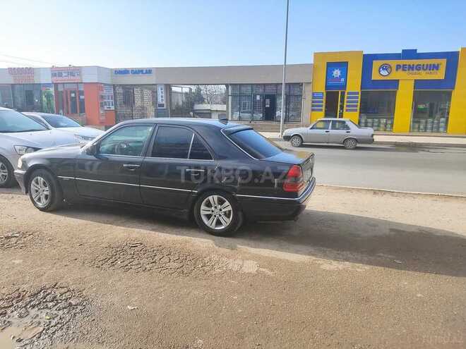 Mercedes C 220 1995, 450,000 km - 2.2 л - Sumqayıt