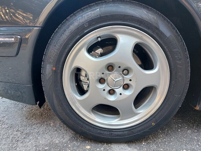 Mercedes E 220 2000, 348,000 km - 2.2 l - Bakı