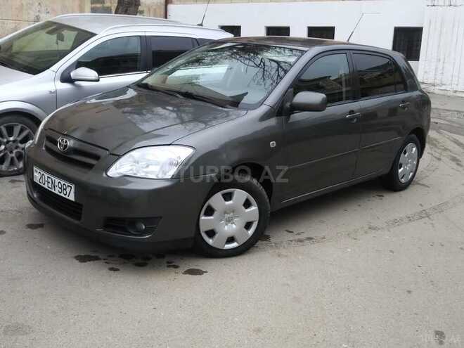 Toyota Corolla 2004, 275,000 km - 1.4 l - Bakı