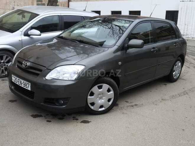 Toyota Corolla 2004, 275,000 km - 1.4 l - Bakı