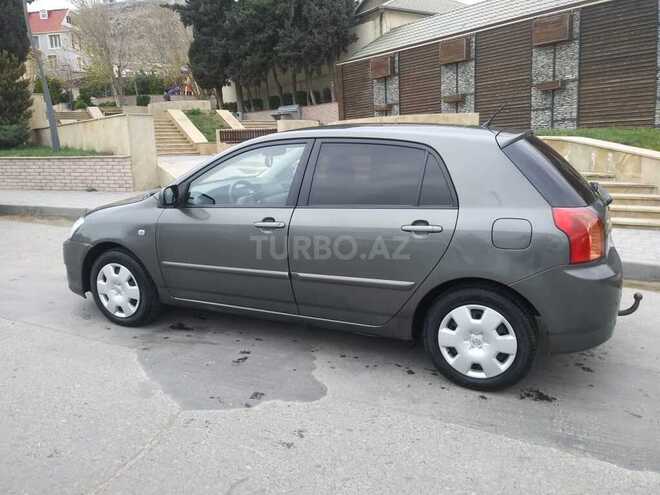 Toyota Corolla 2004, 275,000 km - 1.4 l - Bakı
