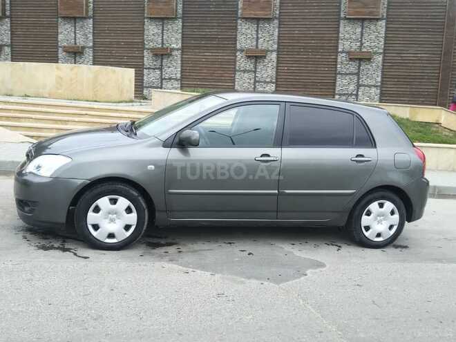 Toyota Corolla 2004, 275,000 km - 1.4 l - Bakı