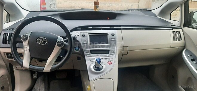 Toyota Prius 2013, 230,136 km - 1.8 л - Bakı