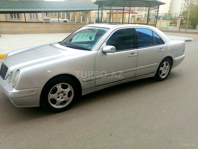 Mercedes E 270 2001, 380,000 km - 2.7 l - Bakı