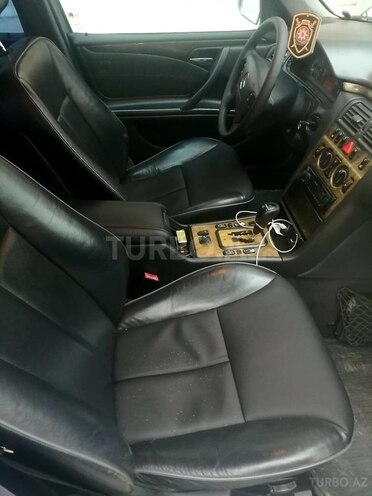 Mercedes E 270 2001, 380,000 km - 2.7 l - Bakı