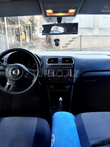 Volkswagen Polo 2013, 111,000 km - 1.6 l - Bakı