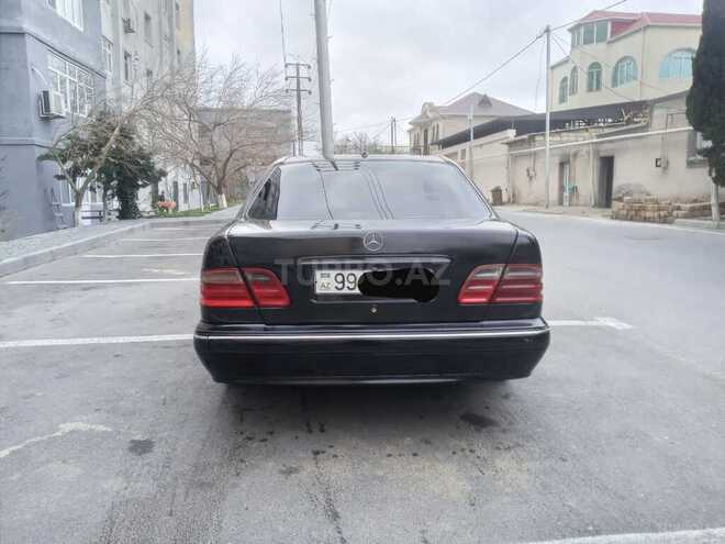 Mercedes E 240 2000, 290,000 km - 2.4 l - Bakı
