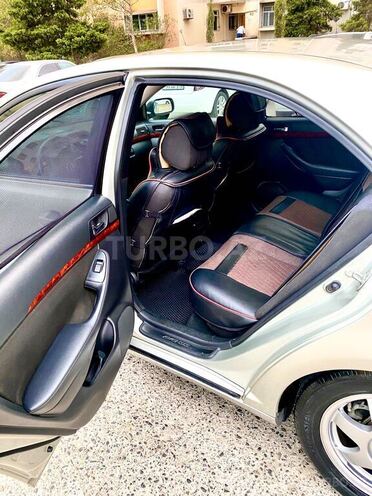 Toyota Avensis 2004, 282,000 km - 1.8 l - Bakı