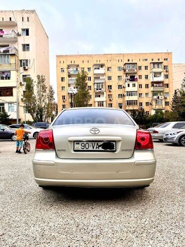 Toyota Avensis 2004, 282,000 km - 1.8 l - Bakı