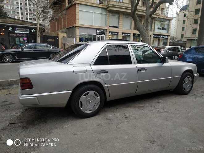 Mercedes E 200 1993, 809,427 km - 2.0 l - Bakı