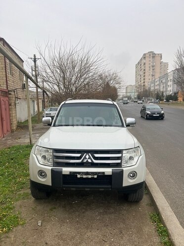 Mitsubishi Pajero 2007, 245,000 km - 0.3 l - Sumqayıt