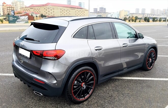 Mercedes GLA 200 2020, 24,852 km - 1.3 l - Bakı