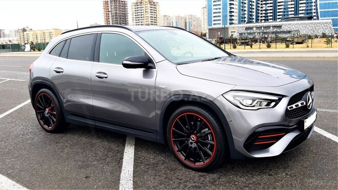 Mercedes GLA 200 2020, 24,852 km - 1.3 l - Bakı