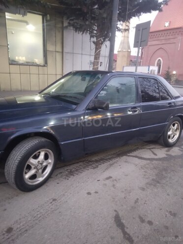 Mercedes 190 1994, 345,400 km - 2.0 l - Quba