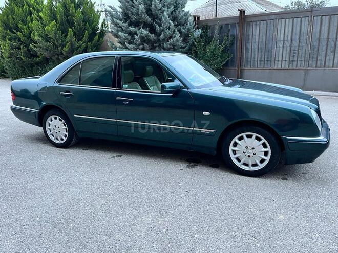 Mercedes E 240 1997, 221,510 km - 2.4 l - Bakı