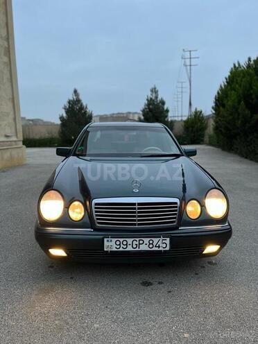 Mercedes E 240 1997, 221,510 km - 2.4 l - Bakı