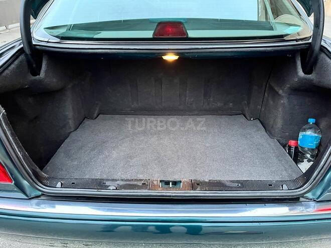 Mercedes E 240 1997, 221,510 km - 2.4 l - Bakı