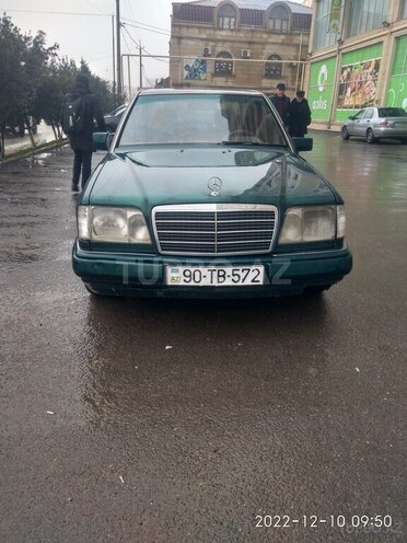Mercedes E 220 1995, 480,000 km - 2.2 л - Bakı