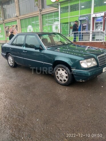 Mercedes E 220 1995, 480,000 km - 2.2 л - Bakı