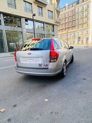 Kia Ceed 2010, 181,000 km - 2.0 l - Bakı