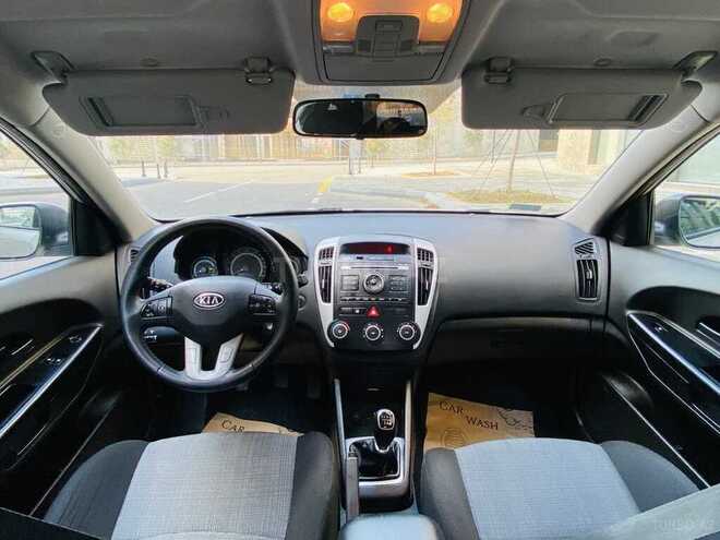 Kia Ceed 2010, 181,000 km - 2.0 l - Bakı