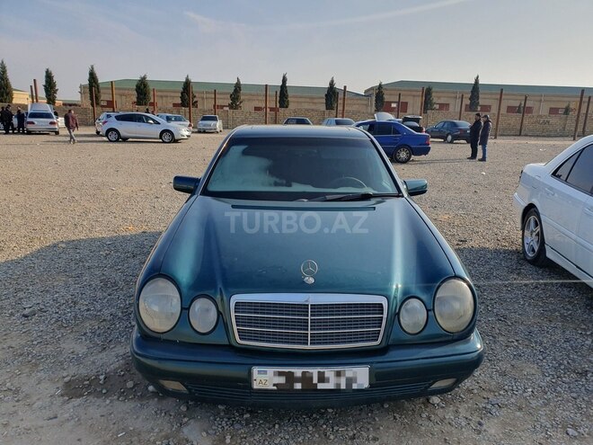 Mercedes E 200 1996, 255,000 km - 2.0 л - Gəncə
