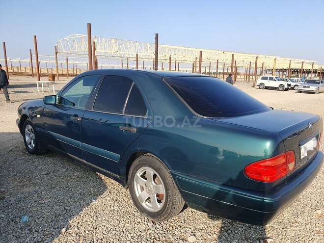 Mercedes E 200 1996, 255,000 km - 2.0 л - Gəncə