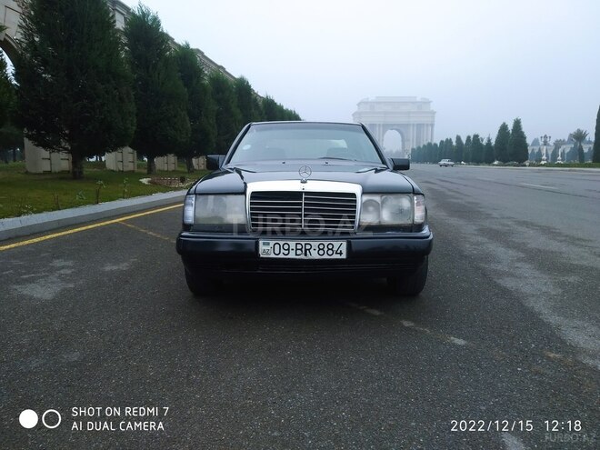 Mercedes E 250 1990, 300,000 km - 2.5 л - Gəncə