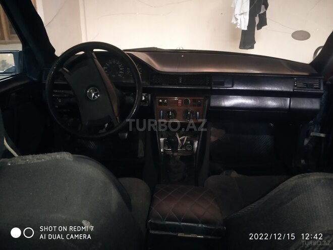 Mercedes E 250 1990, 300,000 km - 2.5 л - Gəncə