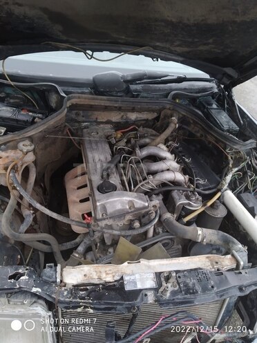 Mercedes E 250 1990, 300,000 km - 2.5 л - Gəncə