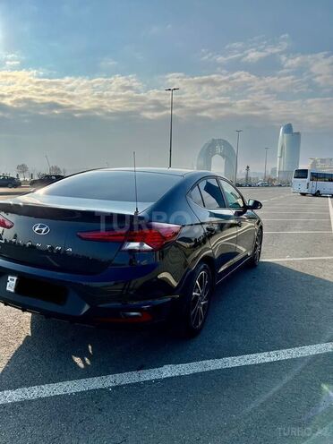 Hyundai Elantra 2019, 28,500 km - 2.0 l - Bakı