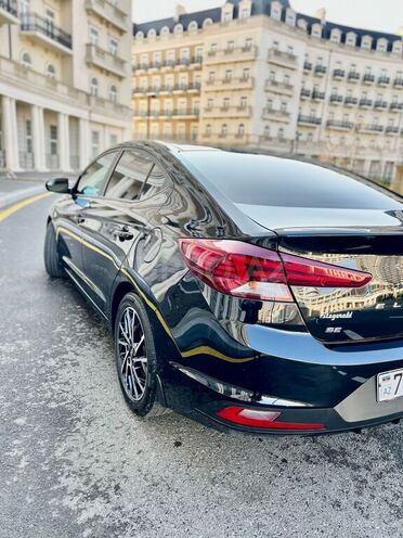 Hyundai Elantra 2019, 28,500 km - 2.0 l - Bakı