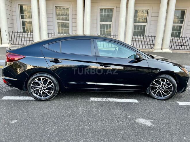 Hyundai Elantra 2019, 28,500 km - 2.0 l - Bakı