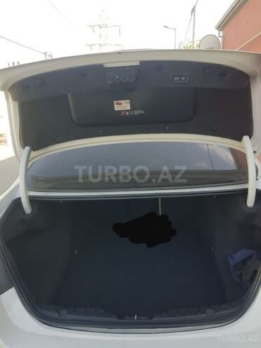 BMW 528 2012, 272,000 km - 2.0 l - Sumqayıt
