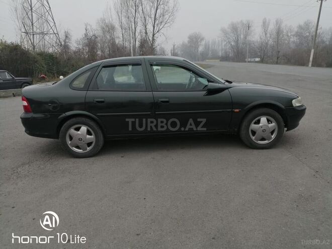 Opel Vectra 1998, 381,122 km - 1.6 l - Zaqatala