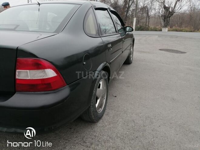 Opel Vectra 1998, 381,122 km - 1.6 l - Zaqatala