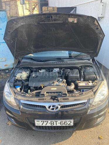 Hyundai i30 2010, 181,000 km - 1.6 l - Zaqatala