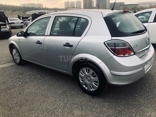 Opel Astra 2009, 202,000 km - 1.4 l - Bakı