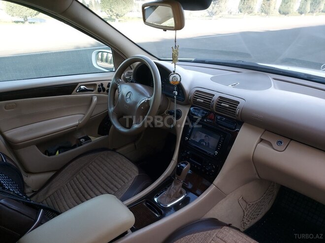 Mercedes C 240 2002, 246,000 km - 2.6 l - Gəncə