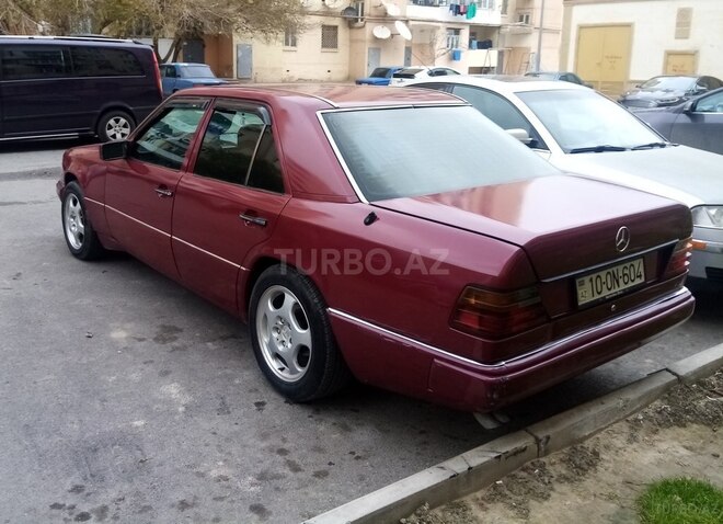 Mercedes E 300 1993, 555,555 km - 3.0 l - Bakı