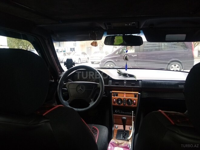 Mercedes E 300 1993, 555,555 km - 3.0 l - Bakı