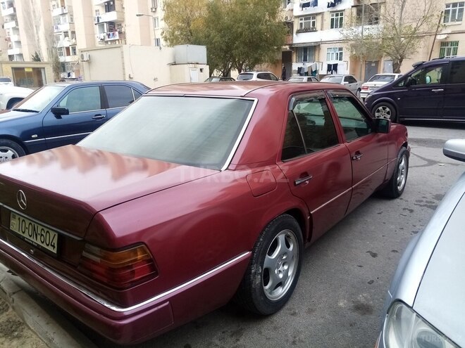 Mercedes E 300 1993, 555,555 km - 3.0 l - Bakı