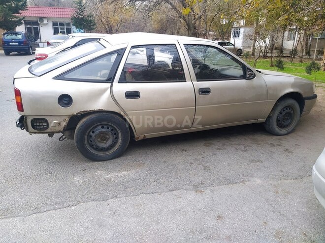 Opel Vectra 1991, 414,041 km - 2.0 l - Bakı
