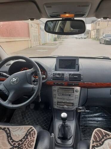 Toyota Avensis 2006, 220,000 km - 2.2 l - Bakı